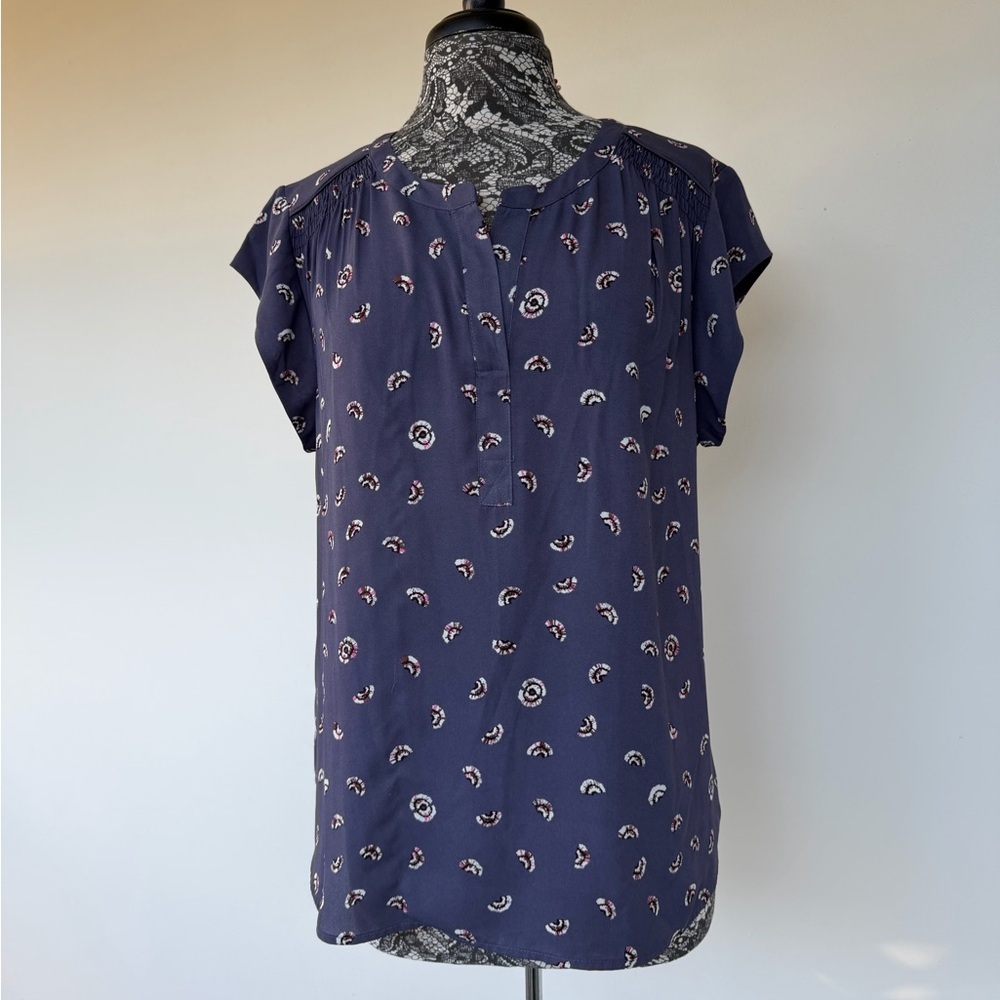 Women’s Bluish Gray Floral Print Short Sleeve Blouse by Daniel Rainn size XL